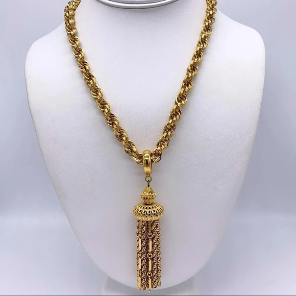 Monet Vintage Damita Gold Tassel Pendant Necklace - Picture 1 of 4